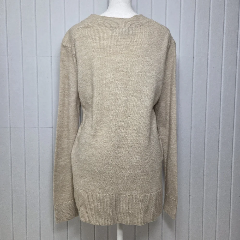 Banana Republic chic neck